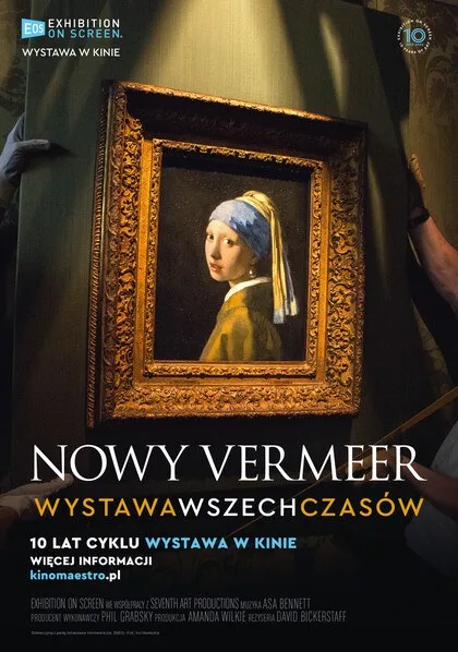 Plakat przedstawiający obraz "Dziewczyna z perłą" na ścianie w muzeum.